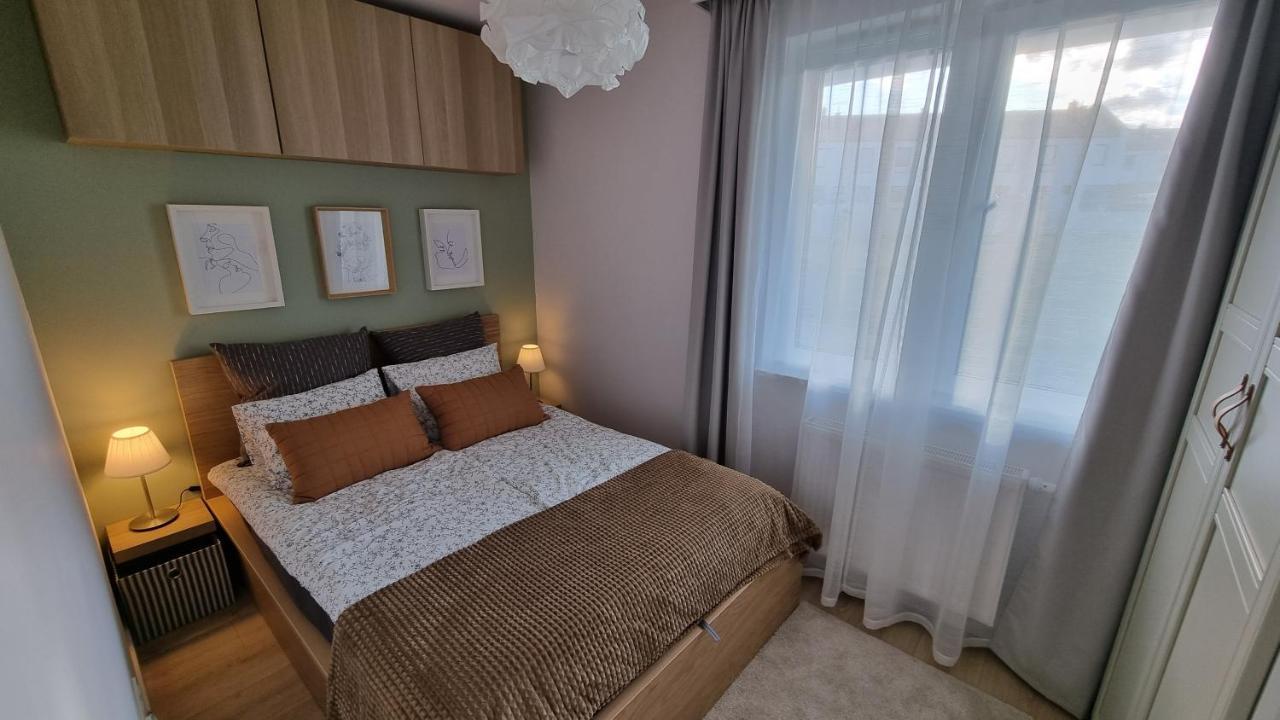 Apartament Mlody Gdansk - Bezplatny Parking, Mocne Wifi, Dobre Polaczenie Z Lotniskiem Exterior foto